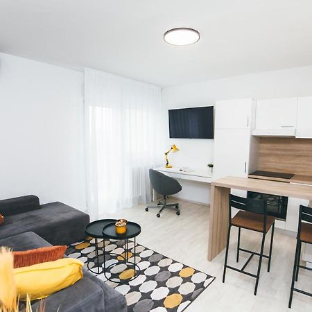Aurelia'S Comfy Place With Free Parking Zagreb Exteriör bild